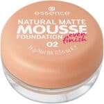 Essence 02 Natural Matte Mousse Foundation 16g