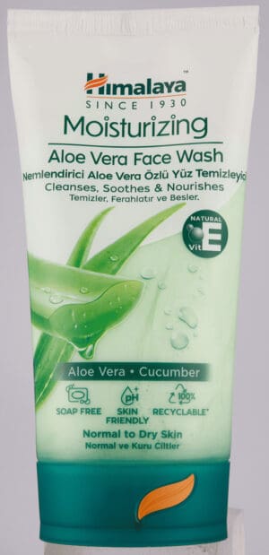 Himalaya Moisturizing Aloe Vera Face Wash 150ml