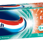 Aquafresh Extreme Clean Lasting Fresh Fluoride Toothpaste 75ml