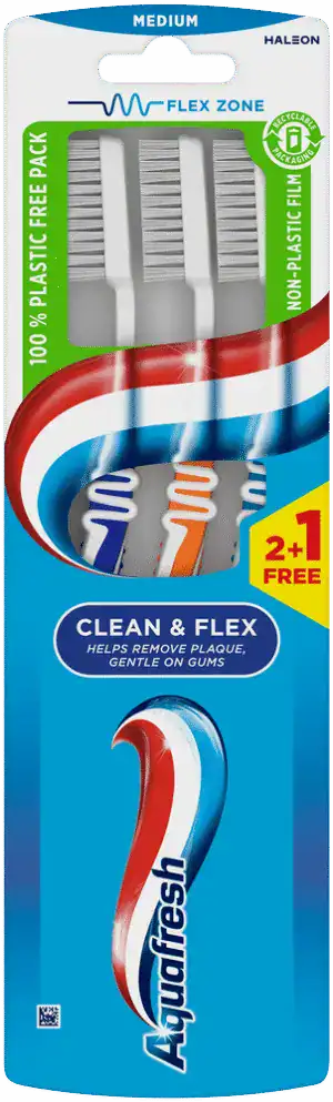 Aquafresh Clean & Flex Medium Toothbrush 3pk