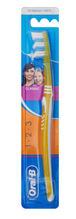 Oral-b CLASSIC MEDIUM 1'S