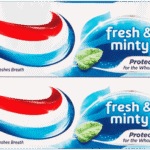 Aquafresh Fresh & Minty Fluoride Toothpaste 2 x 100ml